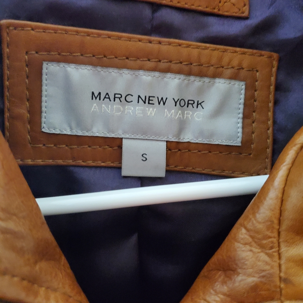 Leather jacket - Picture 2 of 3
